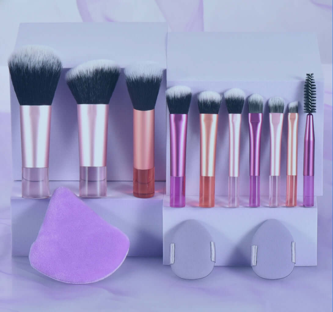 Mini brosses de maquillage colorées avec éponge de maquillage